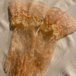 Vintage Lace Cuff Gloves Peach & Beige
